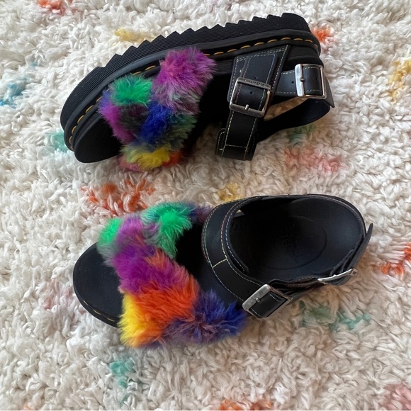 Dr. Martens Voss II Rainbow Fluffy Platform Sandals Size 8 Womens - Picture 5 of 11
